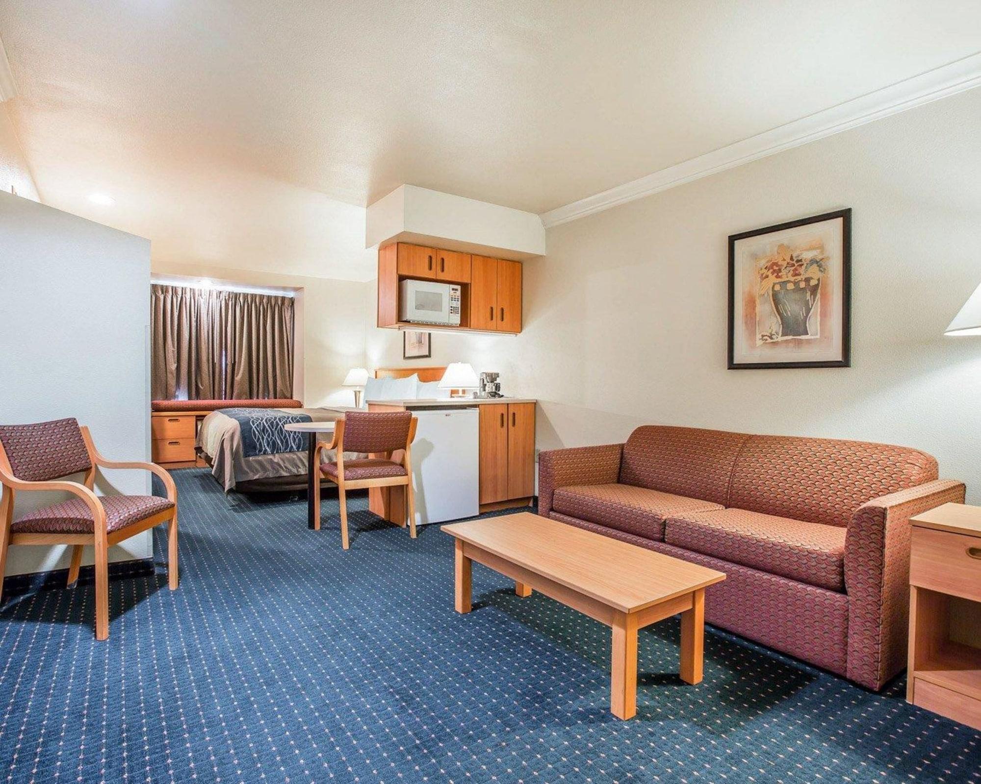 Comfort Inn & Suites Salinas Bagian luar foto