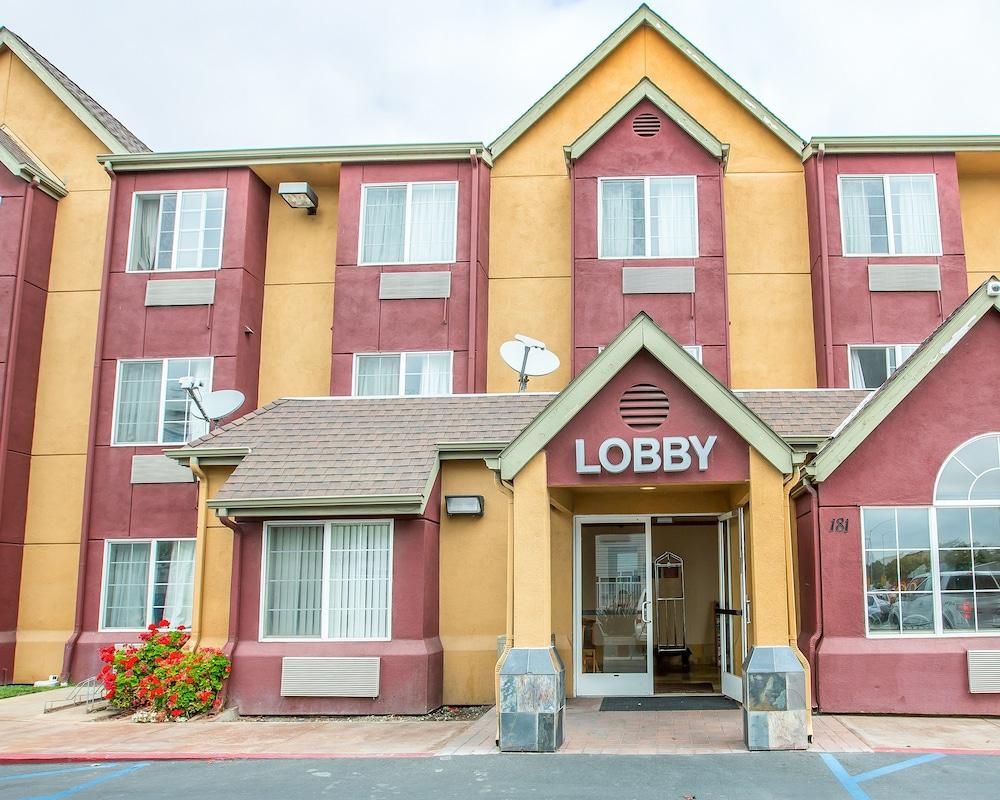 Comfort Inn & Suites Salinas Bagian luar foto